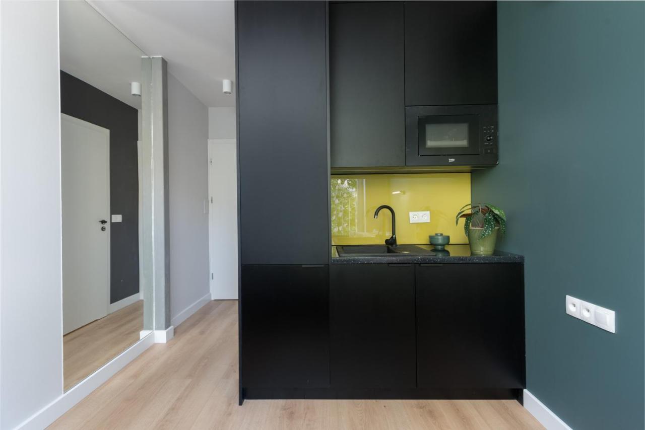 Smart Apartments - Old Town & Main Train Station - By Upstairs คราคูฟ ภายนอก รูปภาพ